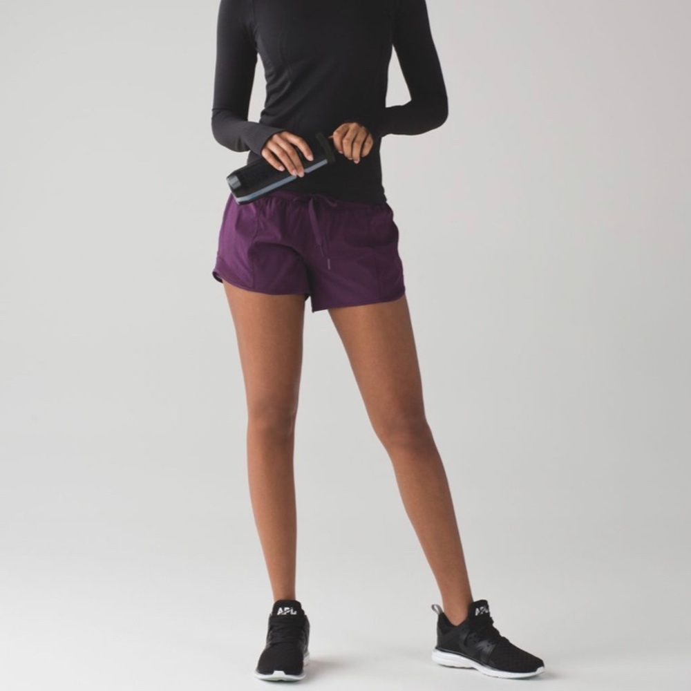 Lululemon Size 8 Tall Original Hotty Hot Short Long 4" Darkest Magenta Purple